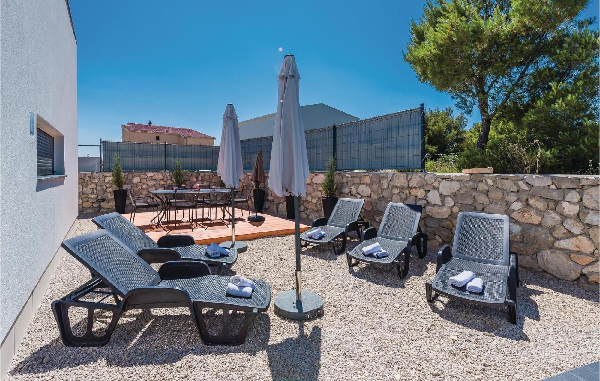 4 Bedroom Beautiful Home In Šibenik Exterior foto